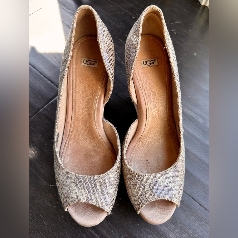 Ugg platform wedges size 8.5